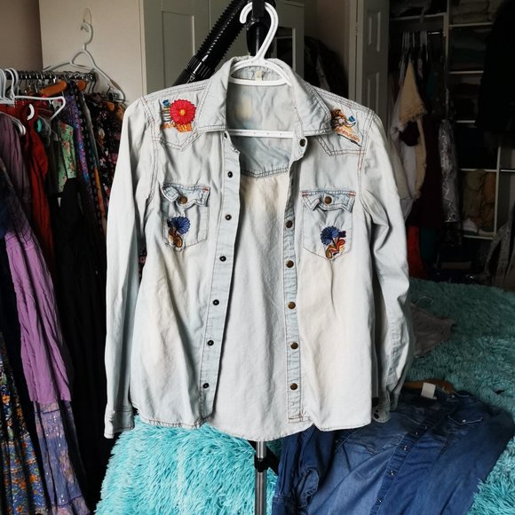 Spell Denim Shirt - Picture 2 of 4